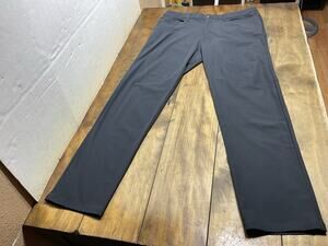 Lululemon ABC Classic-Fit Black Trouser Stretch Cotton VersaTwill 38
